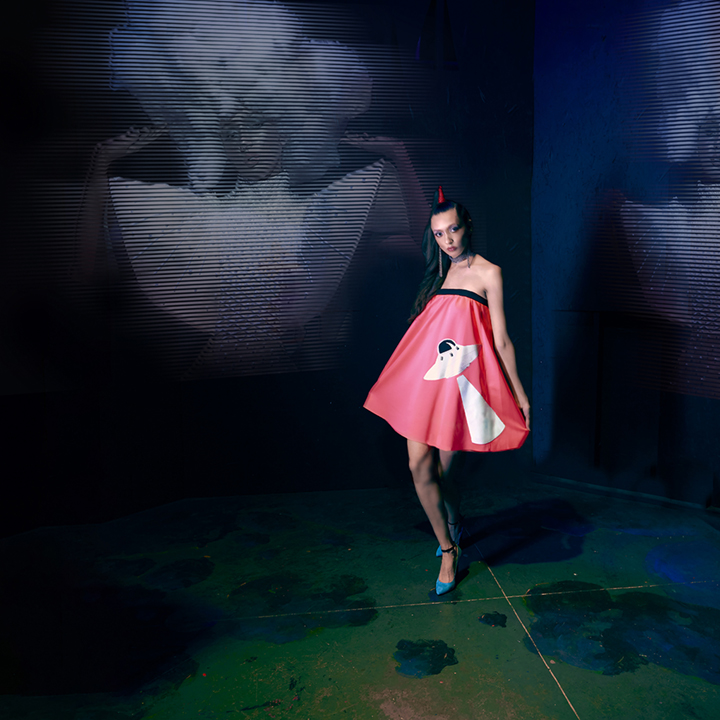 fashion-editorial-emerging-from-darkness-flying-saucer-dress-Best-of-Malvie