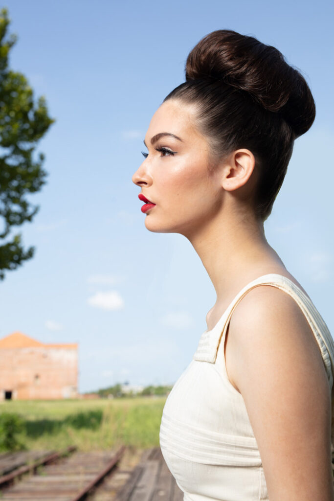 vintage-sugar-fashion-editorial-1950s-abandoned-sugar-mill-3